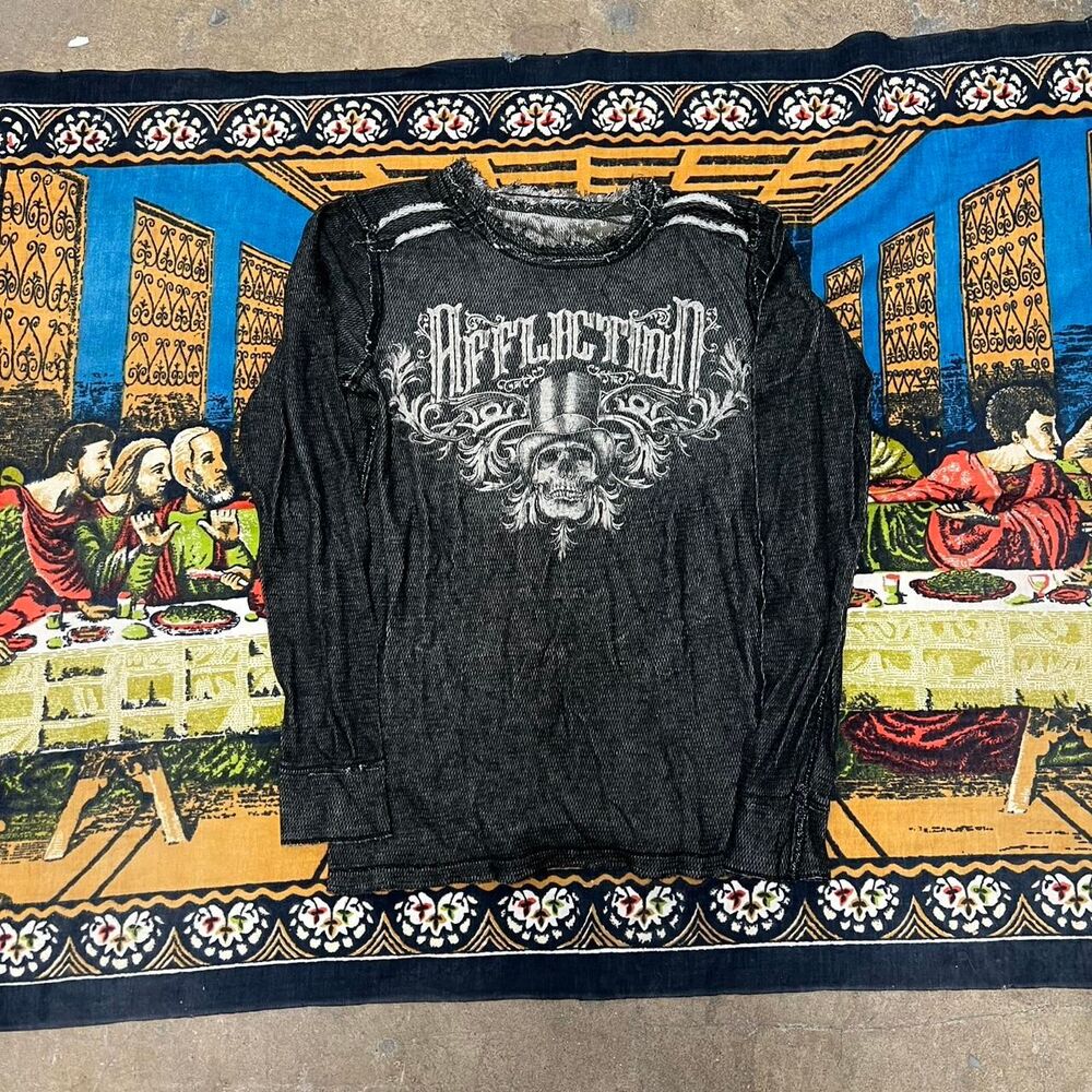 Affliction Reversible black long sleeve thermal shirt Size medium skulls grunge - Picture 3 of 7